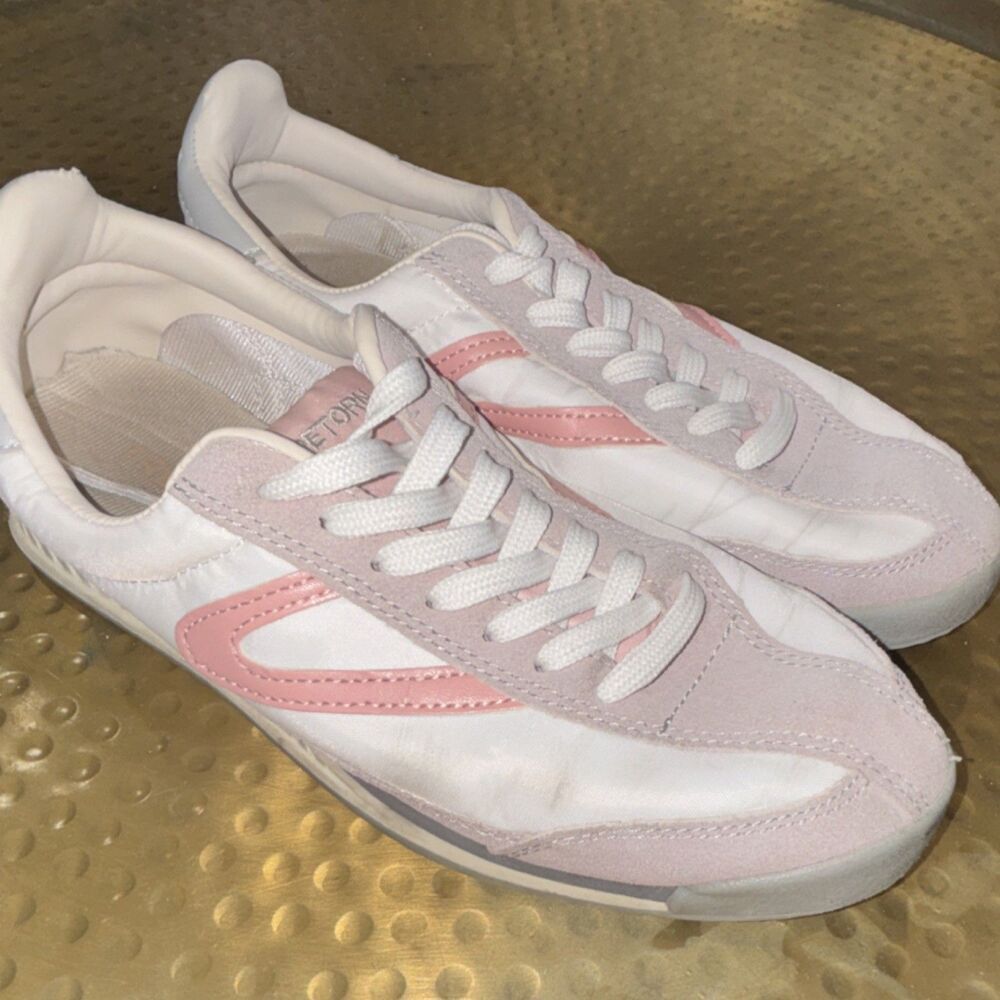 Tretorn Women’s White Pink Lace-Up Low Top Athletic Sneakers